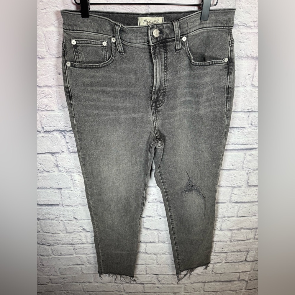 Madewell The Perfect Vintage Jean Grey‎ Color Raw Hem Womens size 28 pants